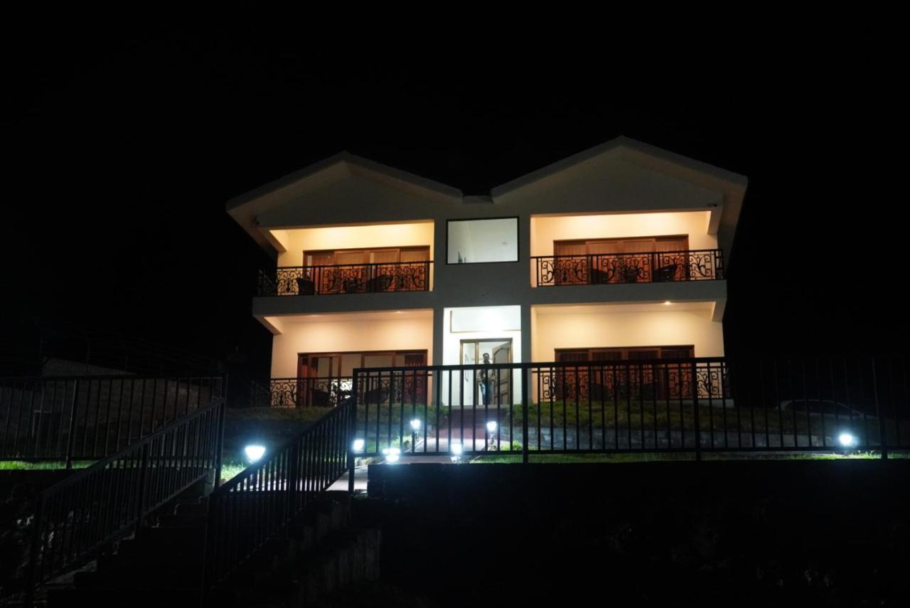 Готель Acorn House Уті Екстер'єр фото